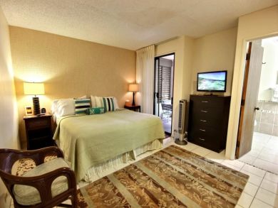 Spacious Maui, Hawaii Two Bedroom Rental Condo With Pool